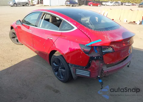 2018 Tesla Model 3 Long Range/Mid Range из США, поврежденный, VIN 5YJ3E1EA0JF153910